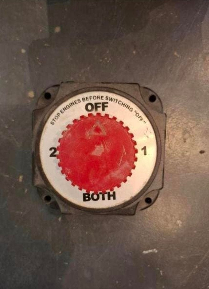 accu switch, Ophalen of Verzenden, Zo goed als nieuw, Motor en Techniek