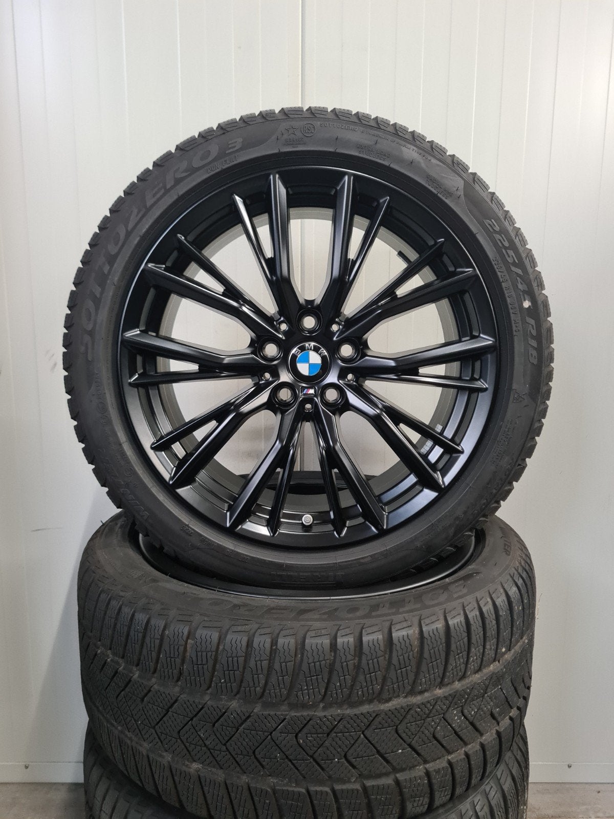 18' BMW 3 4 Serie Styling 796M Breedset met winterbanden, 18 inch, Banden en Velgen, Personenwagen, 225 mm