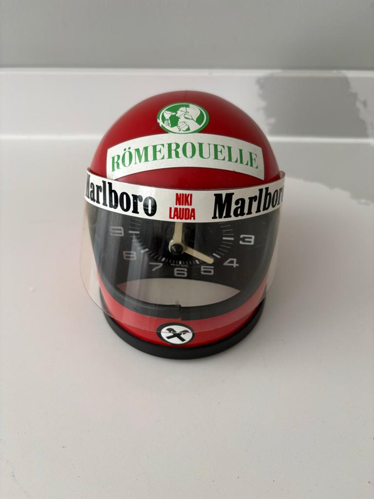 Heuer 'Niki Lauda Cavallino' Miniatuur Helm-Tafelklok, Verzenden, Zo goed als nieuw, Gebruiksvoorwerp