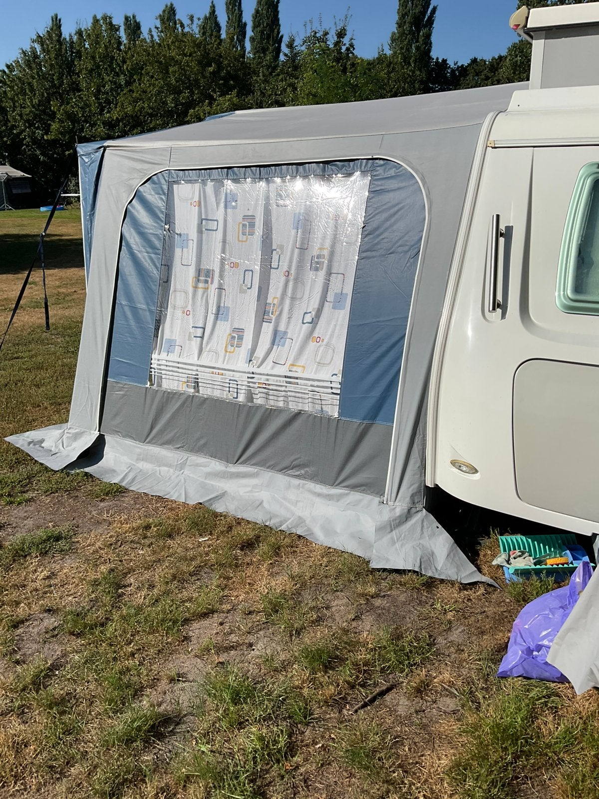 Trigano 310 voortent., Ophalen, Zo goed als nieuw