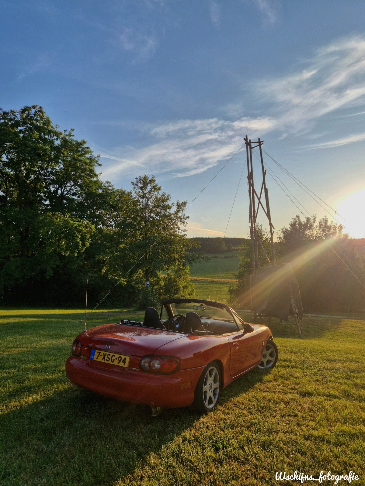 Mazda 2002 Rood, Auto's, Achterwielaandrijving, 40 €/maand, Cabriolet, 1010 kg
