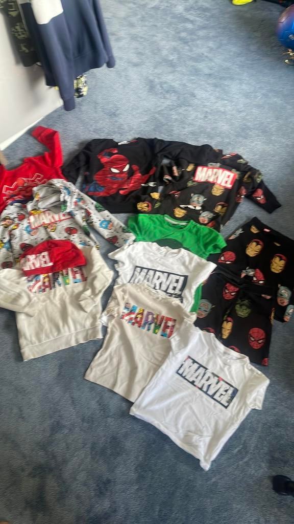Marvel kledingset maat 110-116 jongens, Kinderen en Baby's, Kinderkleding | Maat 116, Ophalen, Zo goed als nieuw, Jongen