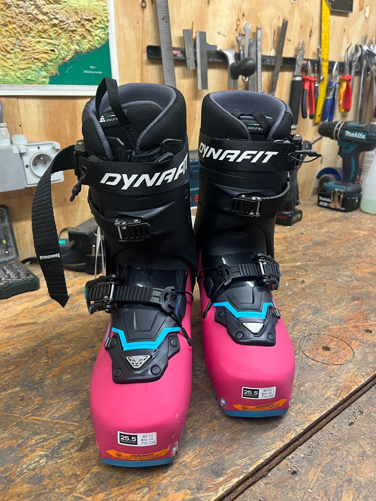 Dynafit Skischoenen - Nieuwstaat, Maat 25.5 (40 EU), Sport en Fitness, Skiën en Langlaufen, Ophalen of Verzenden, Nieuw, Skiën