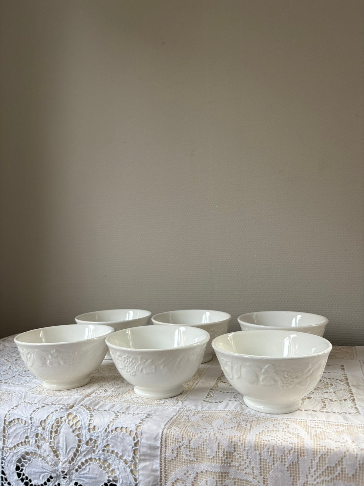 Vintage set witte kommetjes Quadrifoglio|made in Italië, Keramiek, Ophalen of Verzenden, Zo goed als nieuw, Kom(men)