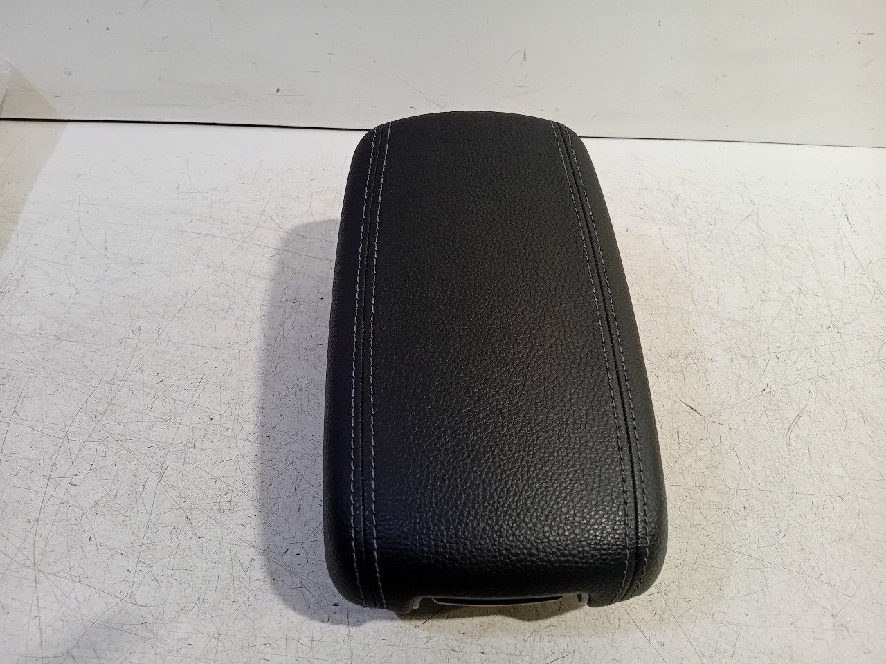 Armsteun Kia Stonic, Auto-onderdelen, Interieur en Bekleding, Onderdelen@venauto.nl, Van der Ven Autorecycling B.V., Ettenseweg 76, 4706 PB Roosendaal, The Netherlands