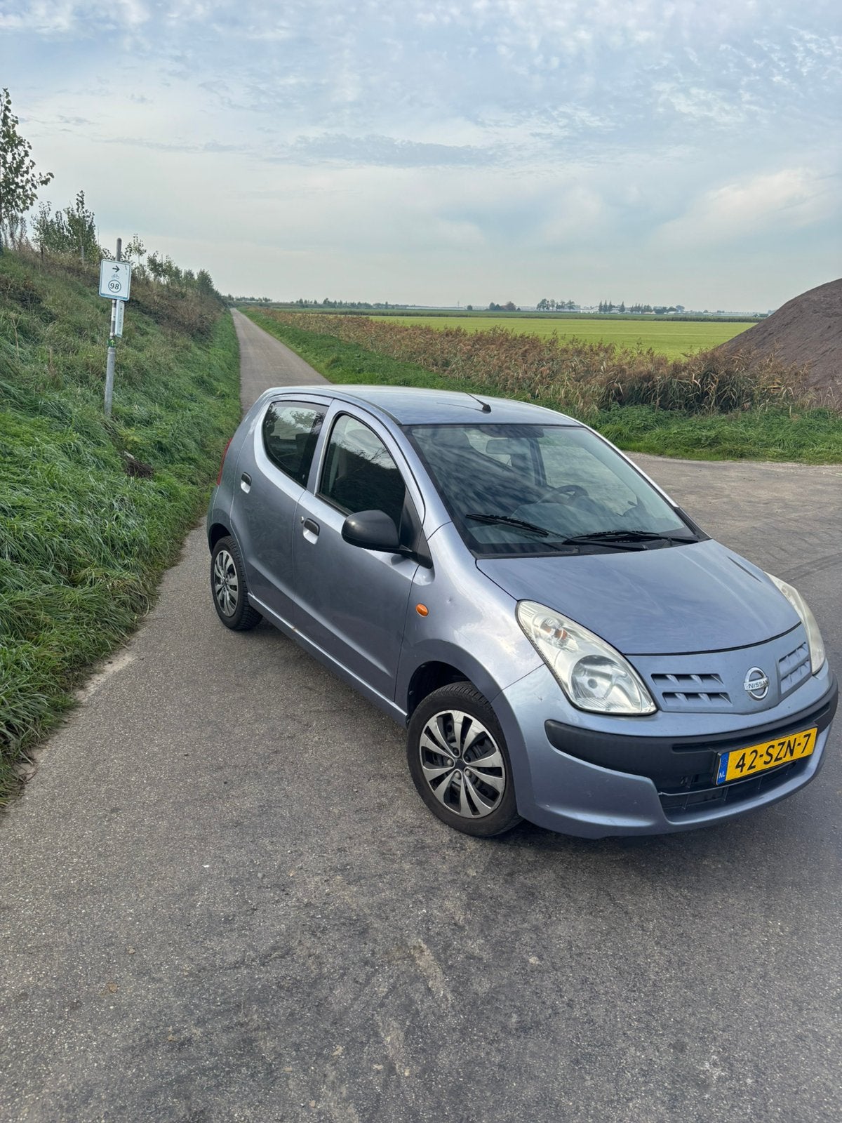 Nissan Pixo 1.0 50KW 5D 2010 Blauw met trekhaak km2110000, Auto's, Voorwielaandrijving, 200 kg, Handgeschakeld, 3 cilinders