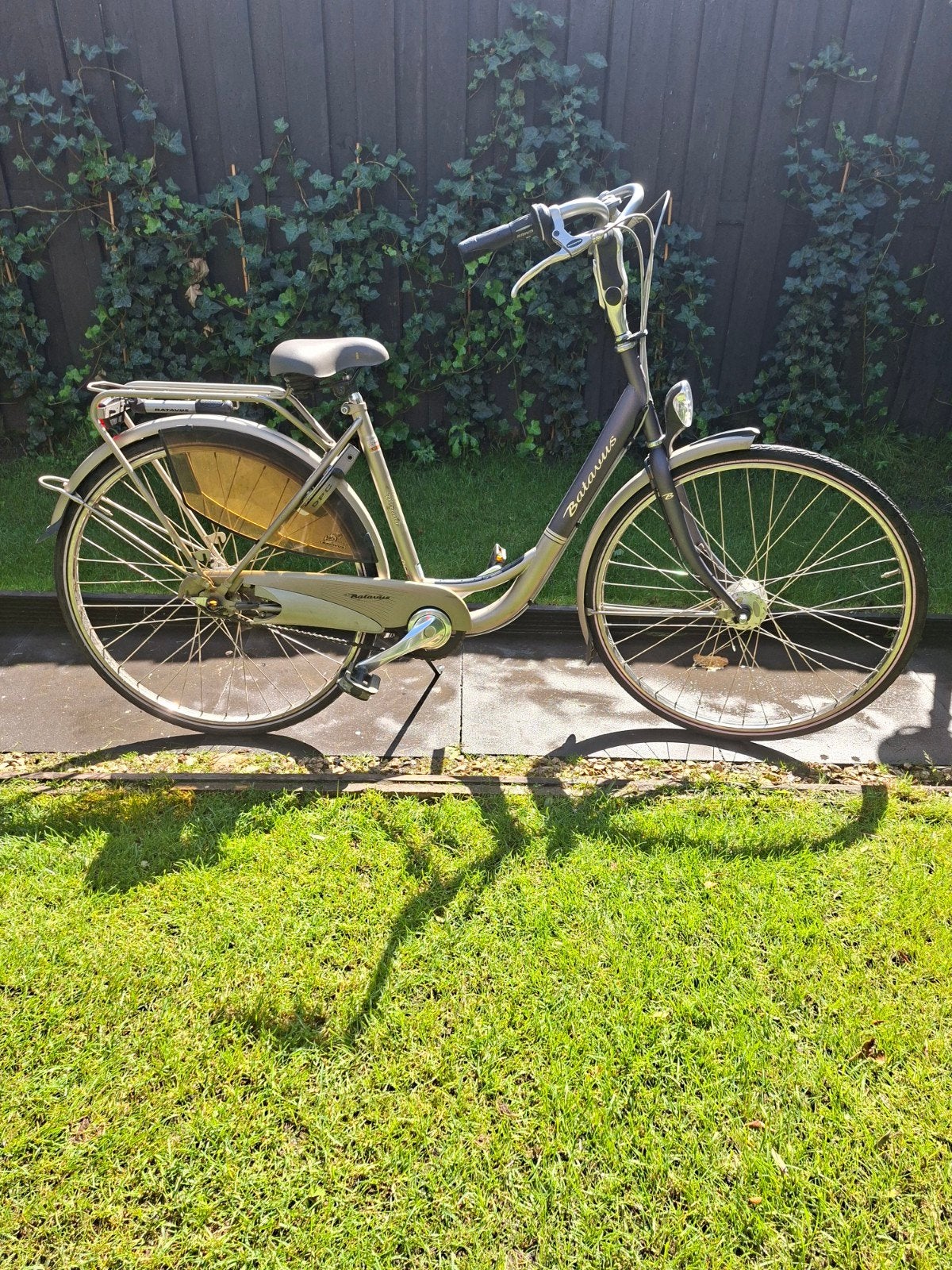 BATAVUS 28 INCH MET LAGE INSTAP 3 VERSNELLINGEN, Gebruikt, Batavus, Versnellingen, Ophalen of Verzenden