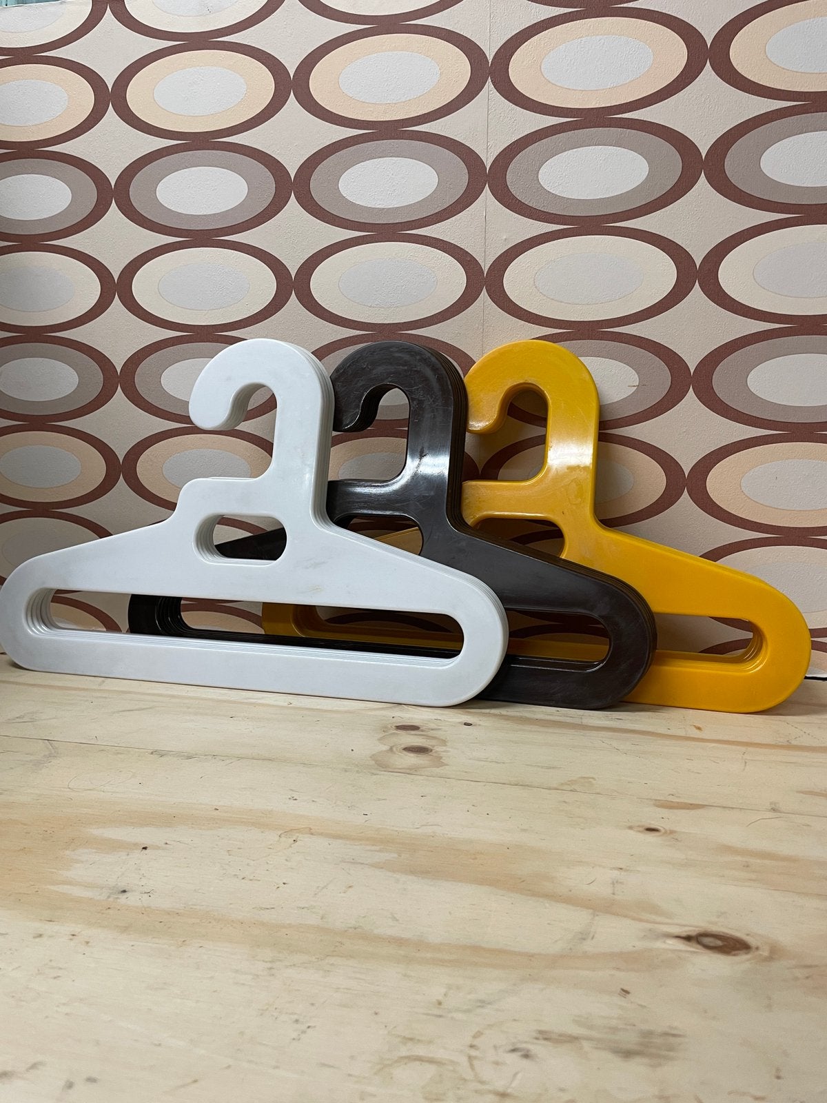 Vintage kledinghanger - mid century - space age - retro, ., Ophalen of Verzenden, Zo goed als nieuw, .