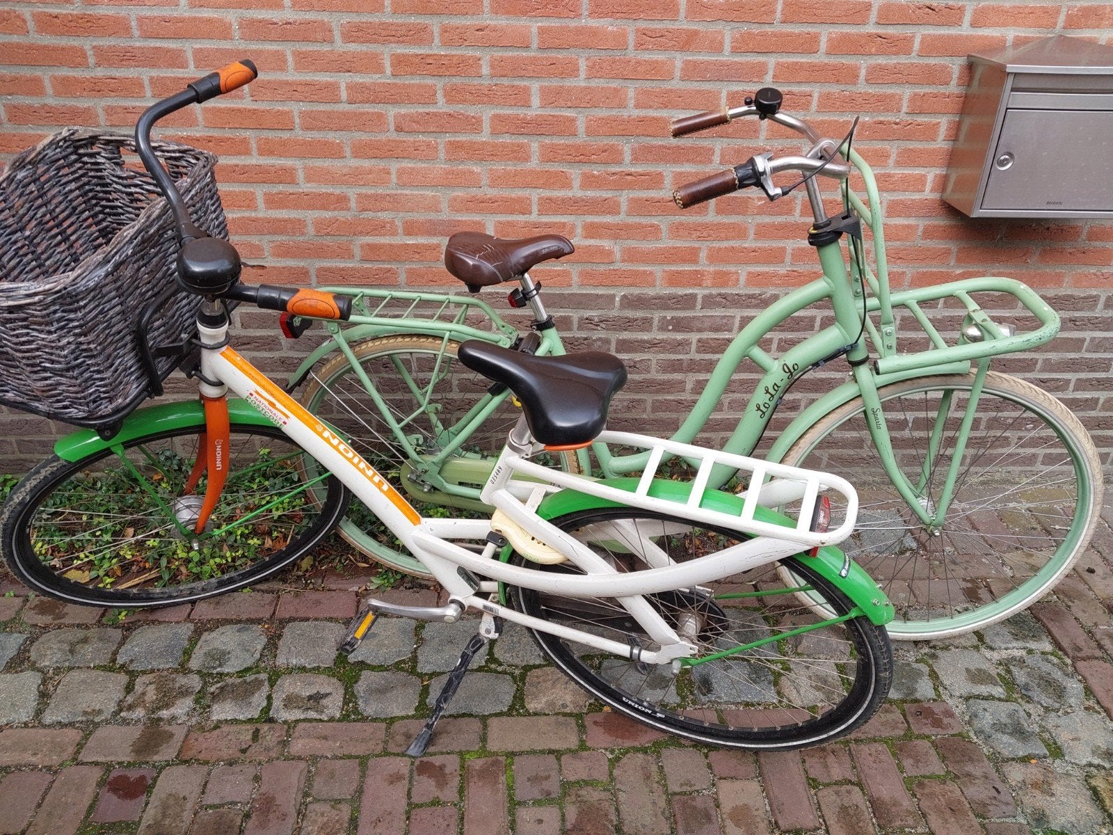 Stationsfietsen. Voor 25 euro per stuk, Ophalen, Terugtraprem, Gebruikt, (Extra) lage instap