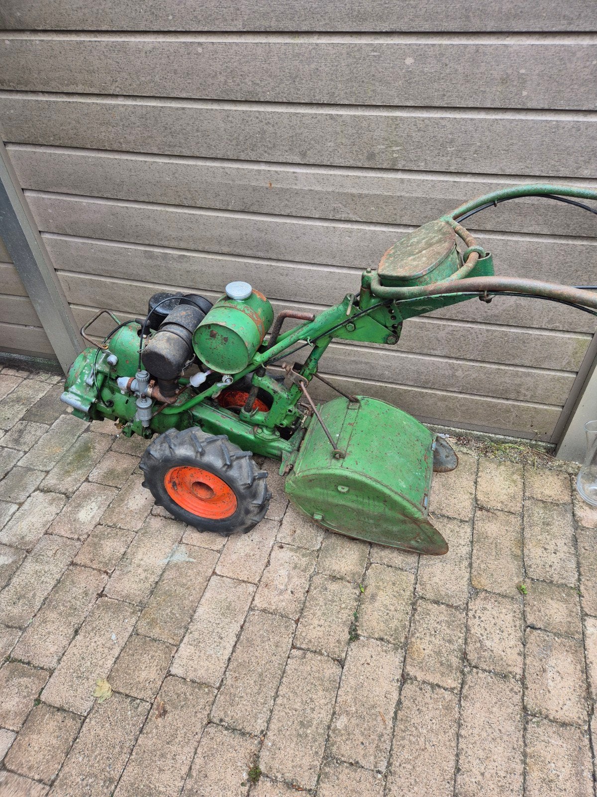 agria 1600  tuinfrees, Ophalen, Gebruikt