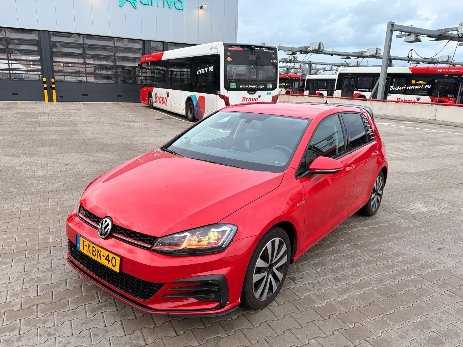 Volkswagen Golf 1.4 TSI 90KW 5D 2013 Rood upgrade GTI, Auto's, Voorwielaandrijving, Euro 5, Stof, 1147 kg