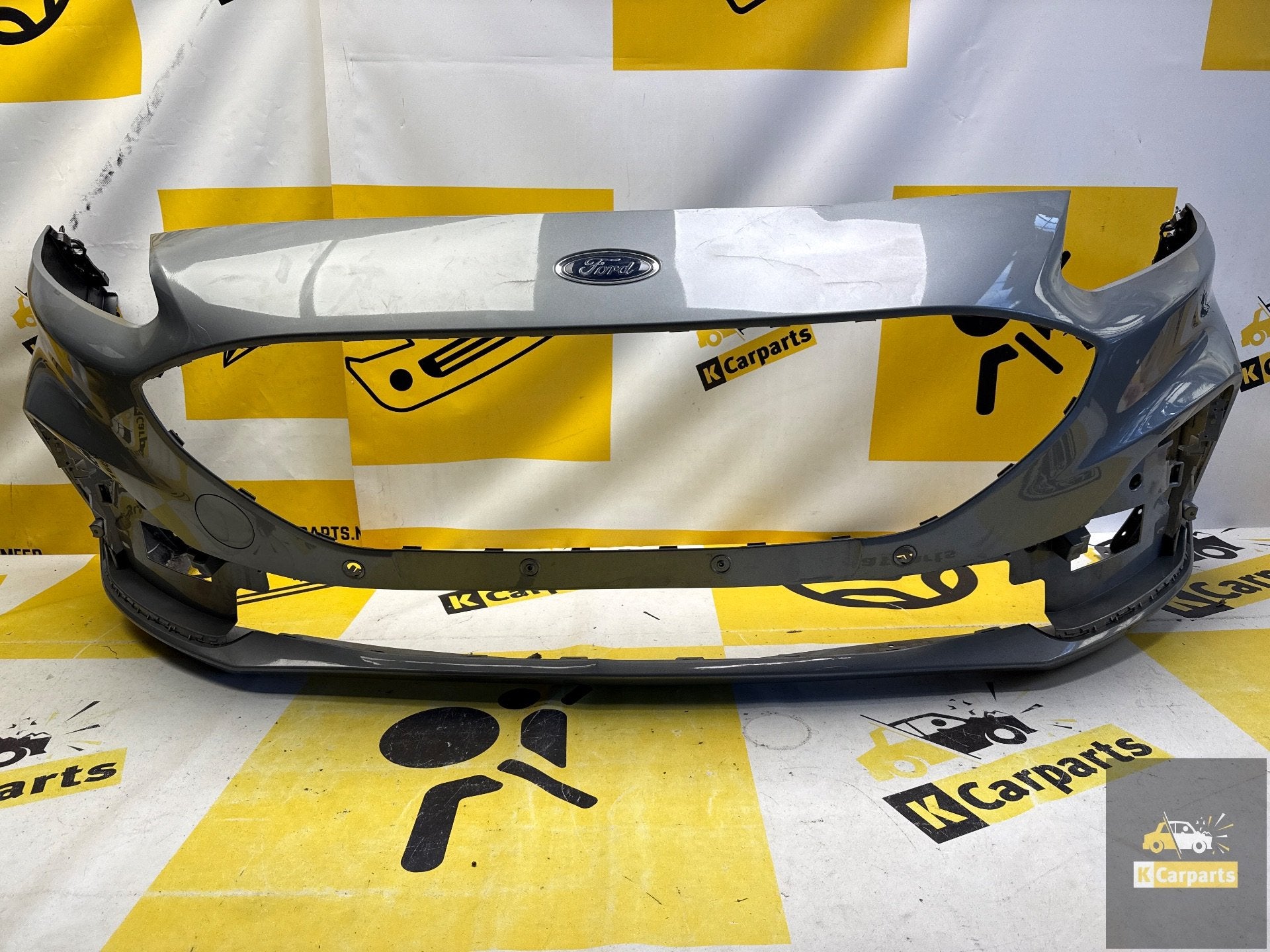 Voorbumper Ford Kuga MK3 ST-Line PDC LV4B-17D957-H