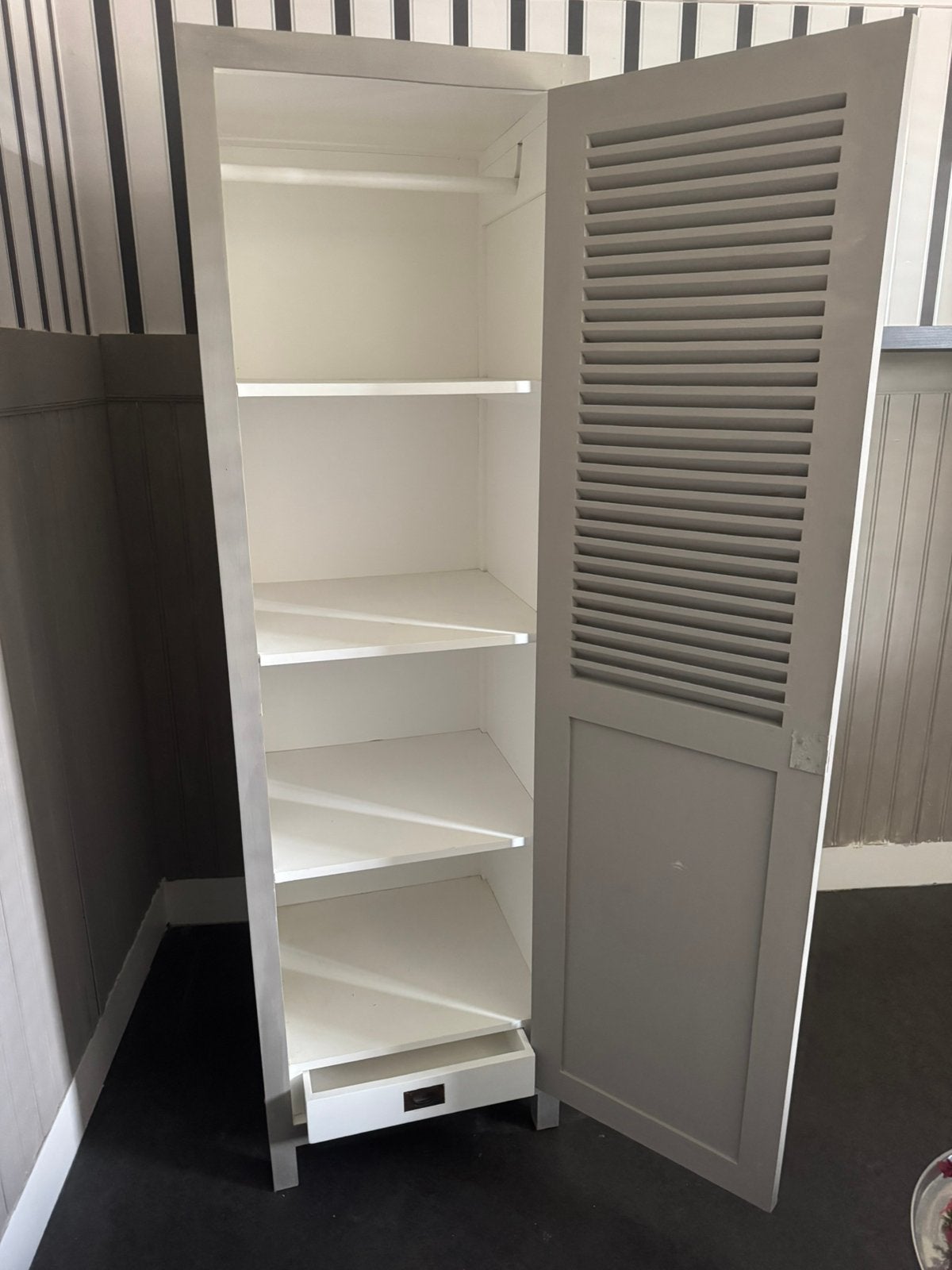 Riviera Maison kast taupe, 100 tot 150 cm, Ophalen of Verzenden, Zo goed als nieuw, Minder dan 100 cm