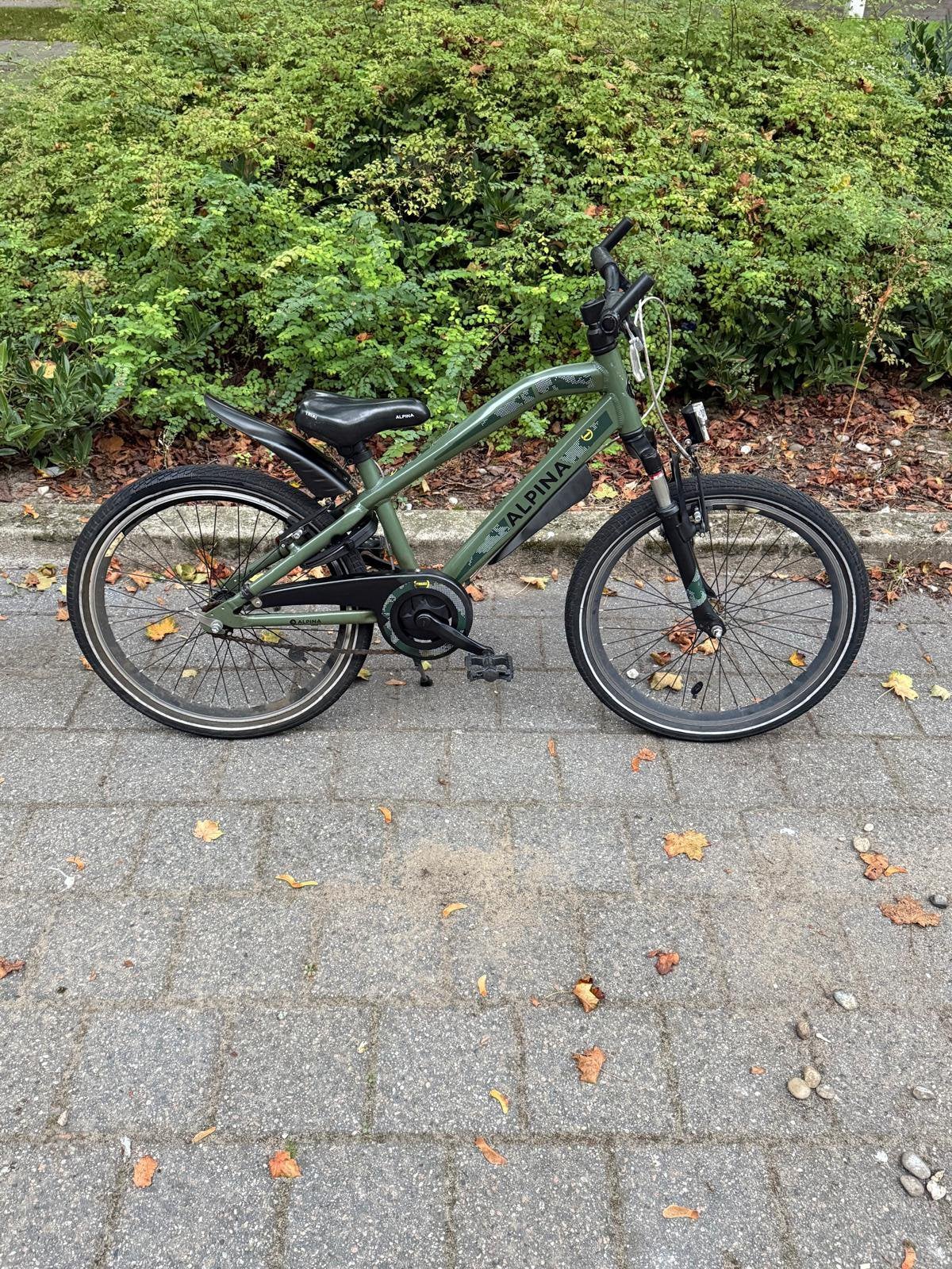 Nette jongensfiets alpina trial 22 inch, Fietsen en Brommers, Ophalen, Terugtraprem, 22 inch, Handrem