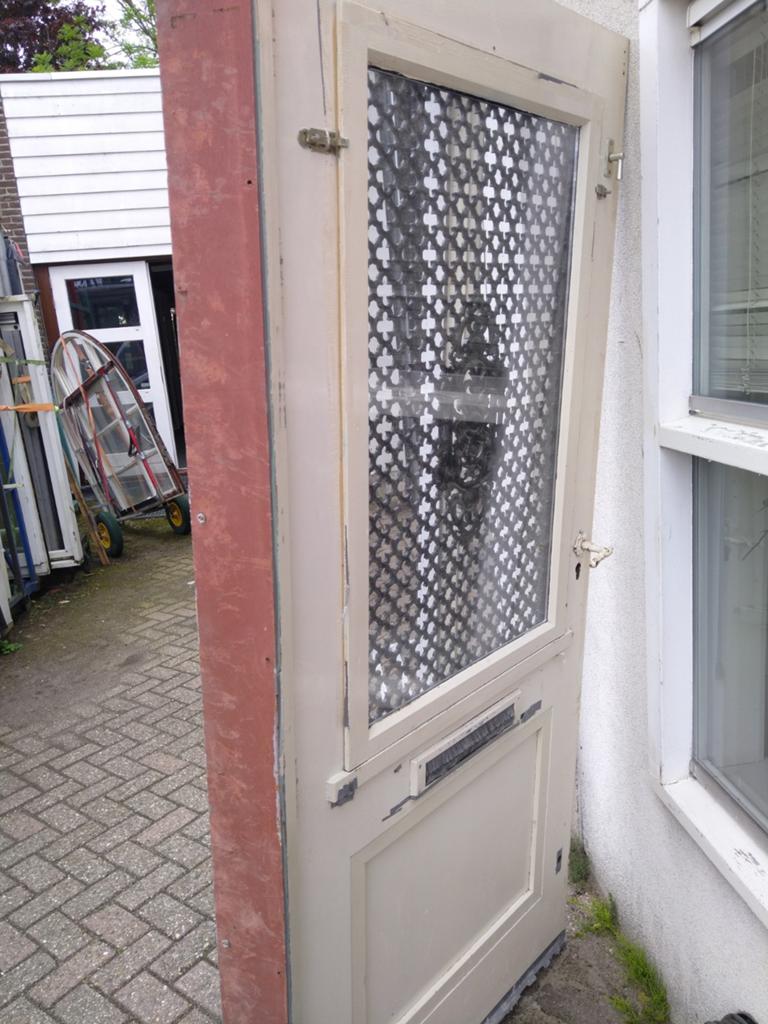 Kozijn met rooster voordeur, Doe-het-zelf en Verbouw, Deuren en Horren, Gebruikt, 80 tot 100 cm, 215 cm of meer, Ophalen of Verzenden