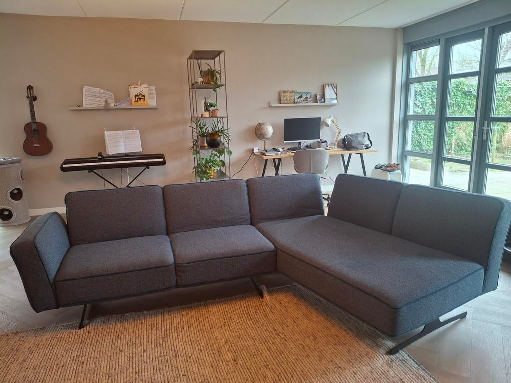 Montel Hoekbank (denim blauw) met bijpassend kleed, Huis en Inrichting, Banken | Bankstellen, Ophalen, 250 tot 300 cm, Gebruikt