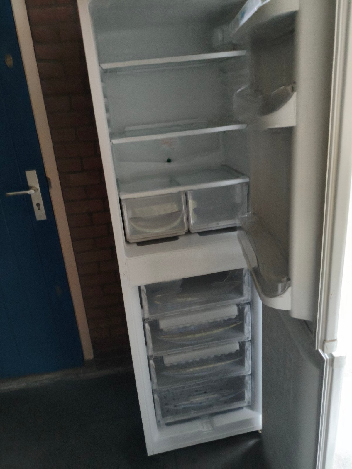 Indesit Koelkast met vriesvak - Werkt perfect!, 150 tot 200 liter, 60 cm of meer, Met aparte vriezer, Zo goed als nieuw