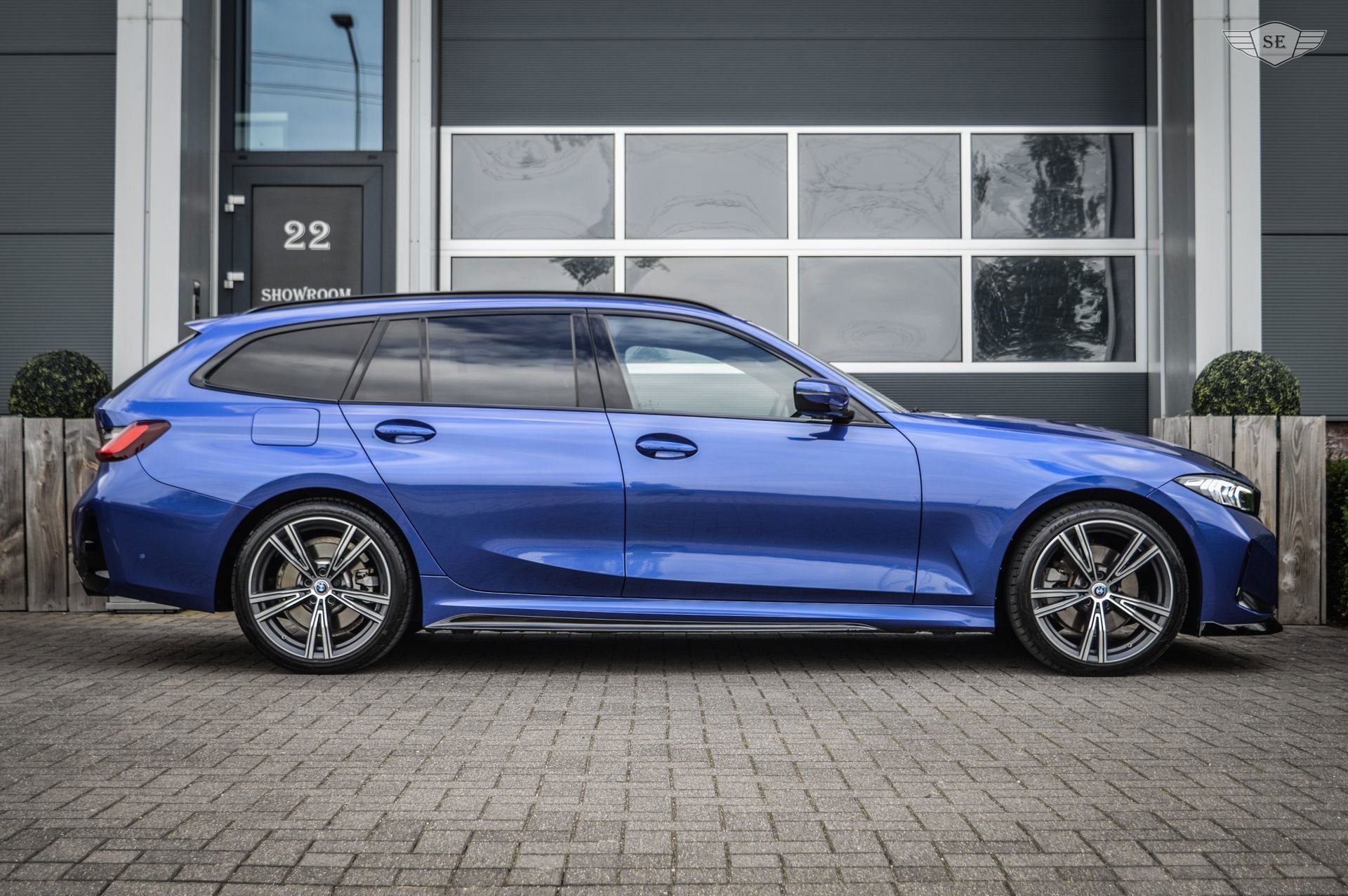 BMW 3-serie Touring 330e|M-PAKKET|ACC|CAMERA|HEADUP|STUURVER, 1998 cc, Gebruikt, 4 cilinders, Blauw