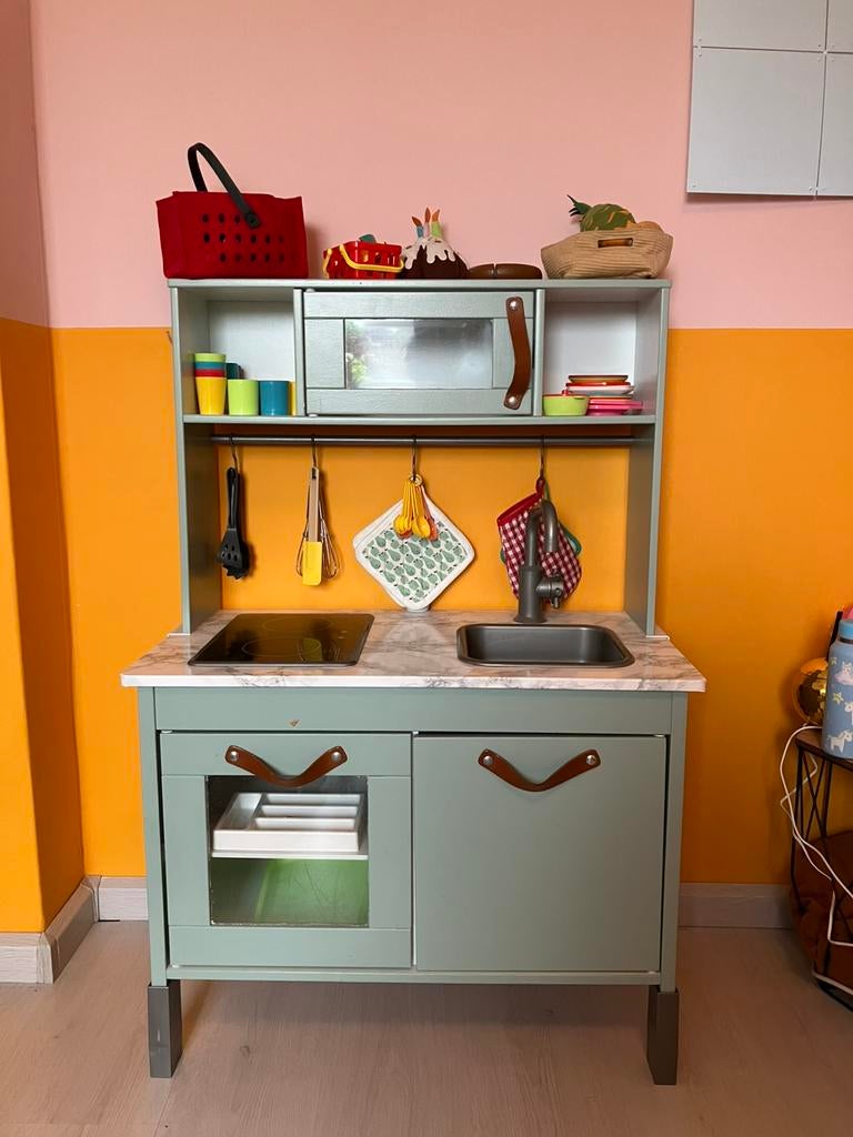 Gepimpt ikea Duktig speelkeukentje met veel speelgoed, Kinderen en Baby's, Ophalen, Gebruikt, Hout, Speelkeuken