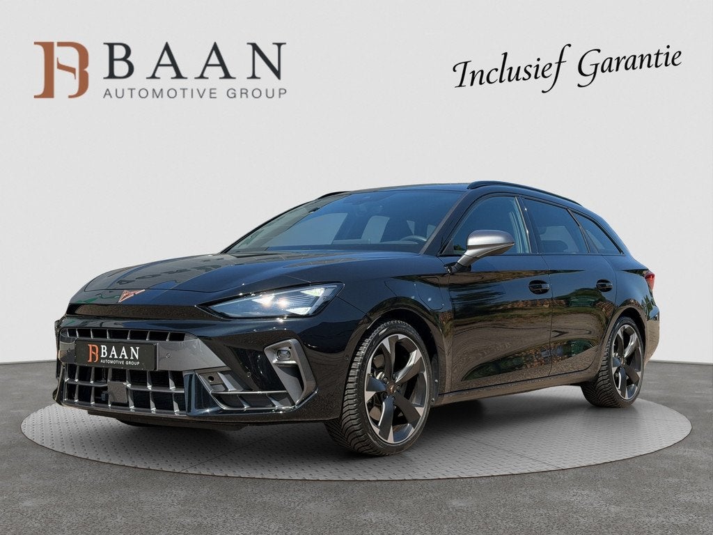 CUPRA Leon ST 1.5 TSI e-Hybrid Business|Kuipstoelen|Trekh|Me, Auto's, Cupra, 77 km/l, 4 cilinders, Leon, Leder en Stof