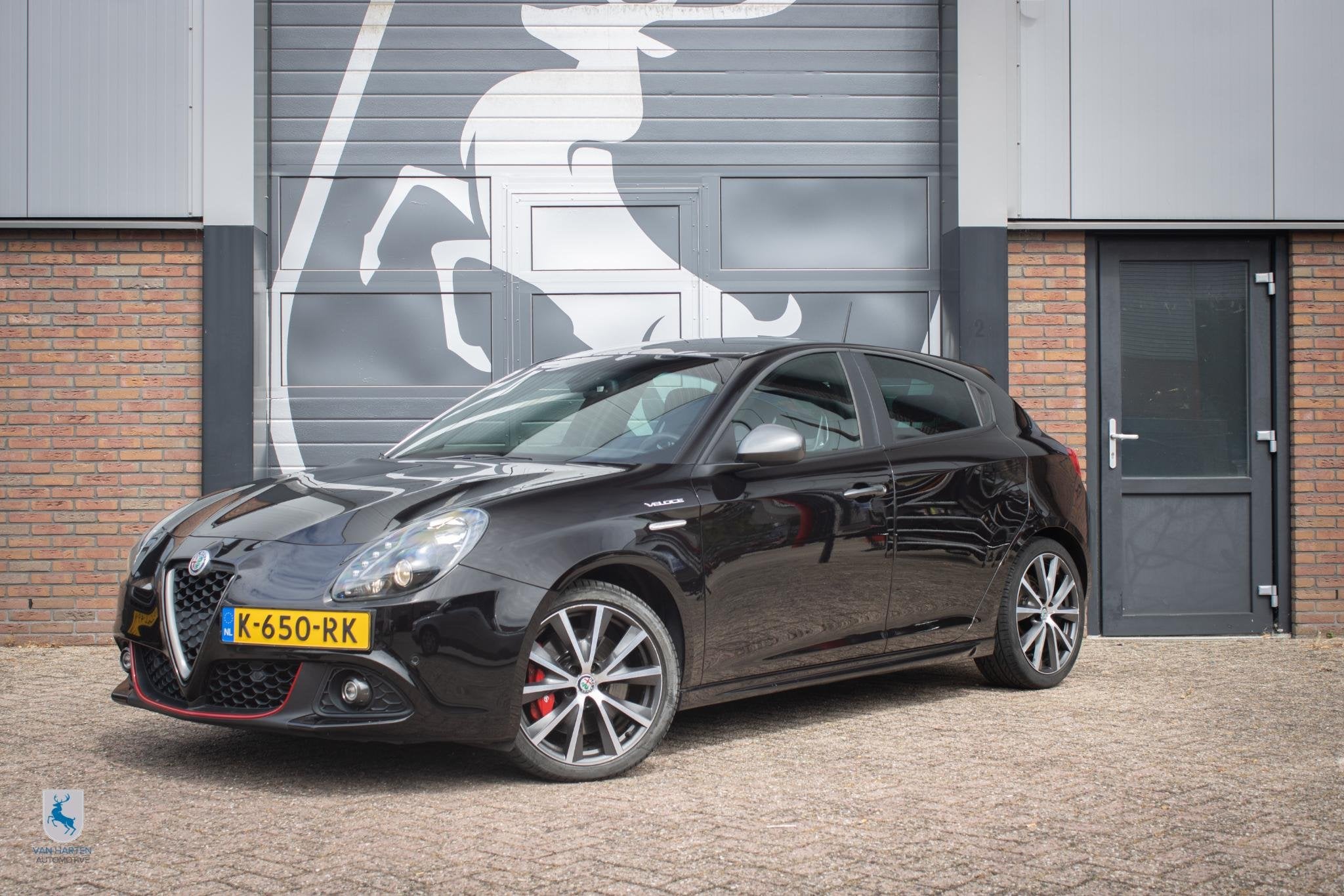 Alfa Romeo Giulietta 1.750 Turbo Veloce, 15 km/l, Gebruikt, 4 cilinders, Zwart