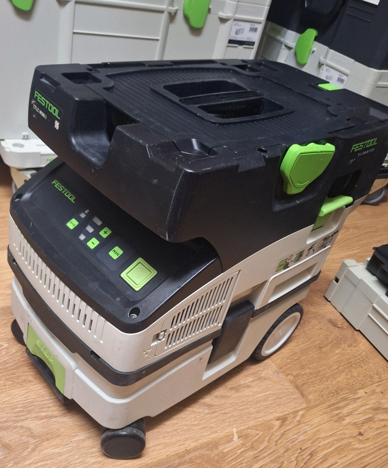 Festool ctlc mini op accu's, Ophalen, Zo goed als nieuw