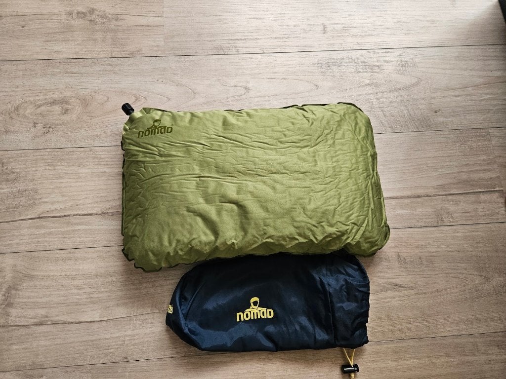 Nomad Zelf opblaasbaar kussen, Ophalen of Verzenden, Zo goed als nieuw, 1-persoons