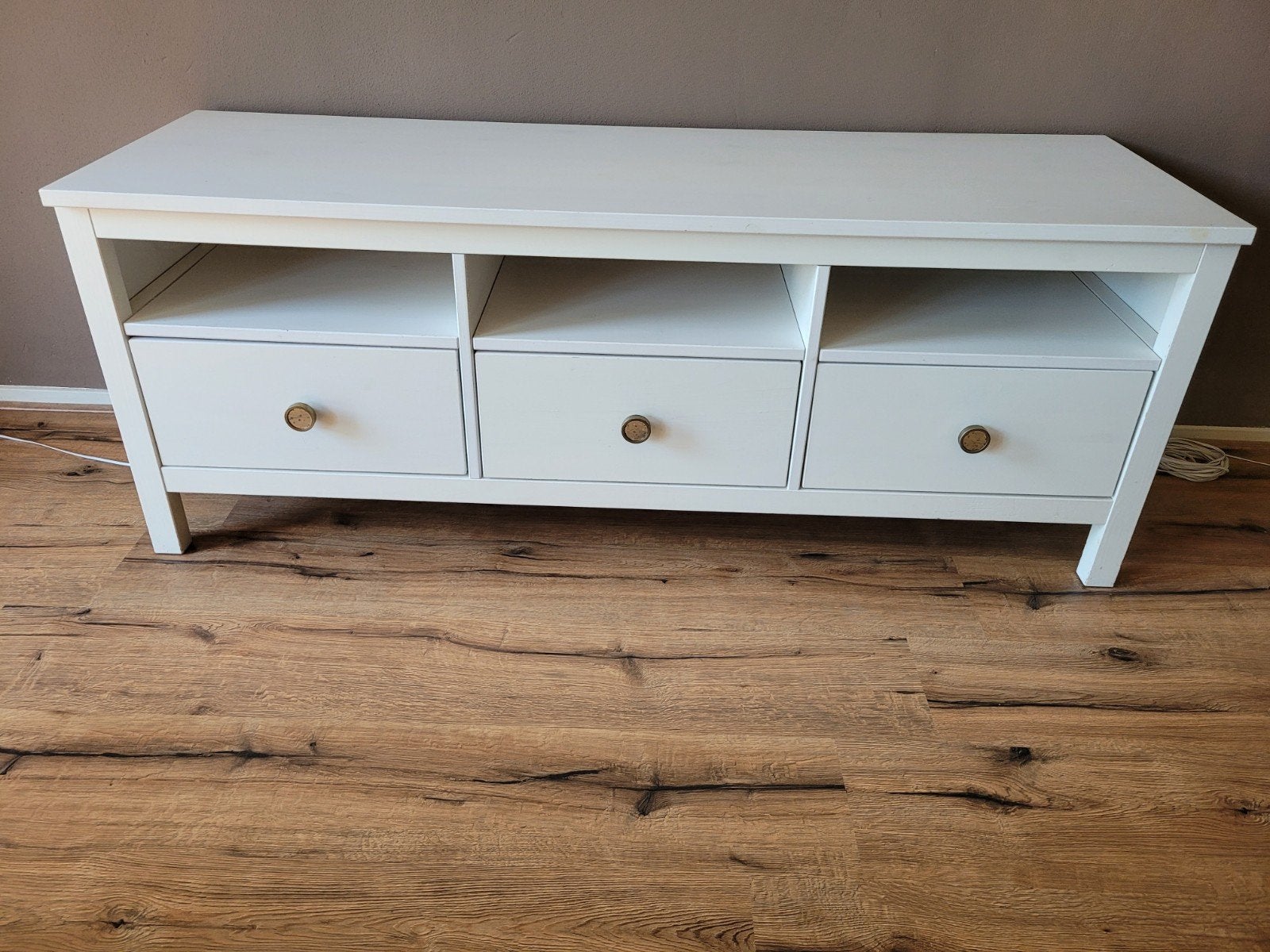 Hemnes Ikea Witte TV-meubel met 3 lades en open vakken, Ophalen, Gebruikt, 100 tot 150 cm, Minder dan 100 cm