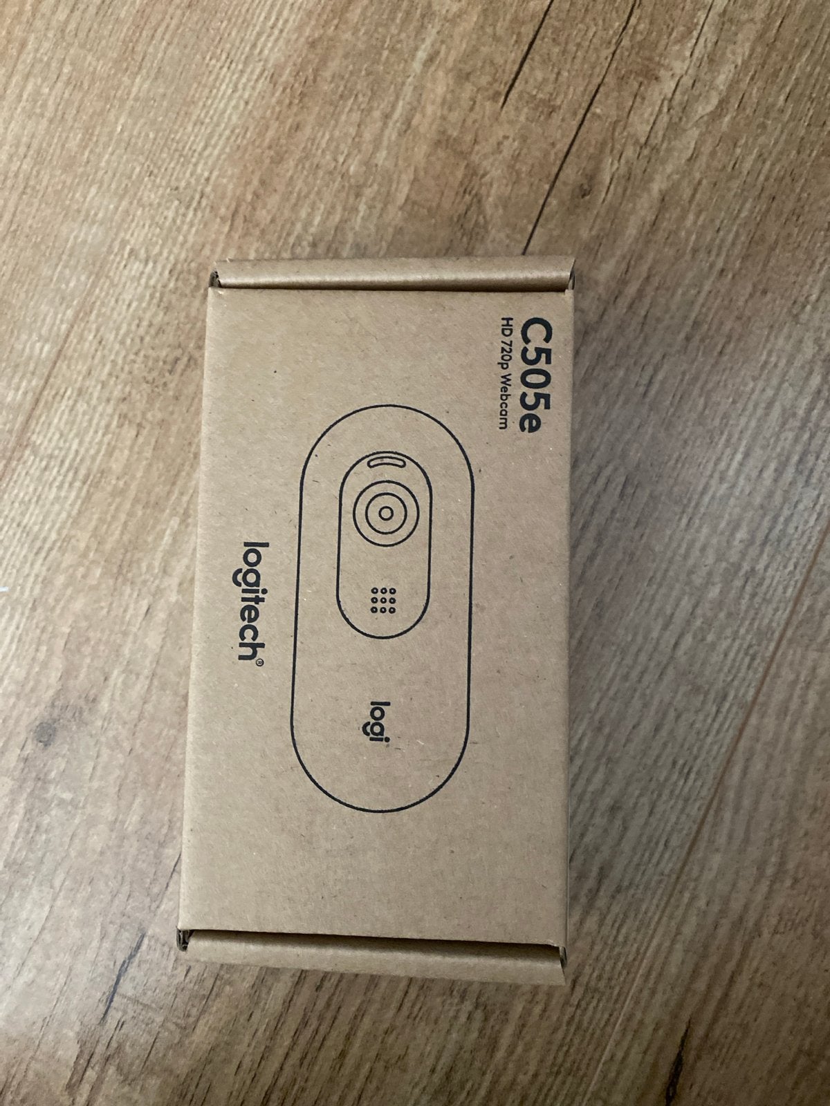 Logitech C505e HD 720p Webcam - Nieuw in doos, Computers en Software, Nieuw, Ophalen of Verzenden, Windows, Monitorclip