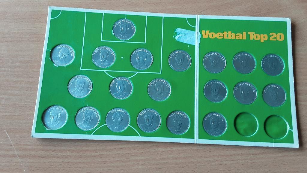 Voetbal top 20 munten uit 1979, Ophalen of Verzenden, Zo goed als nieuw, Overige binnenlandse clubs, Overige typen