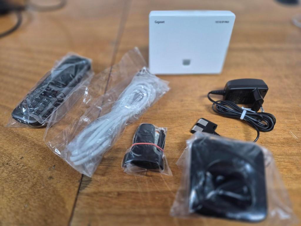 Gigaset N510 IP PRO + S650H PRO DECT VoIP set te koop., Ophalen of Verzenden, Zo goed als nieuw, Telefoon