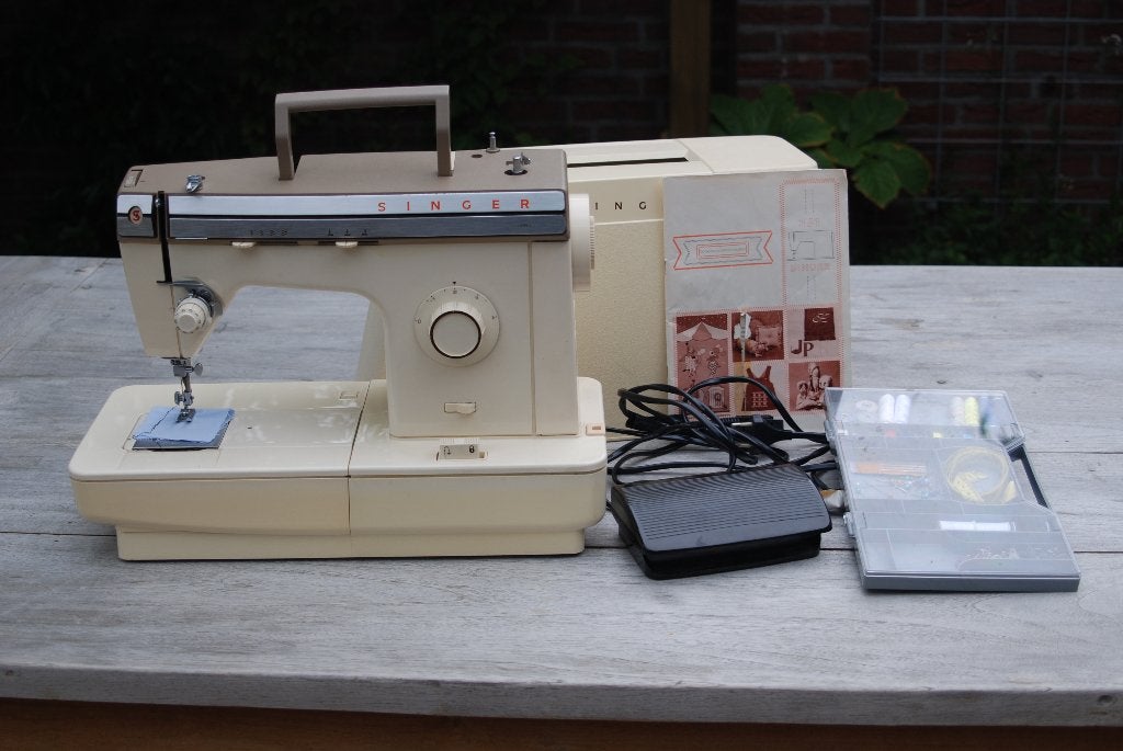Singer naaimachine, type 351, Ophalen, Gebruikt, Naaimachine, Singer