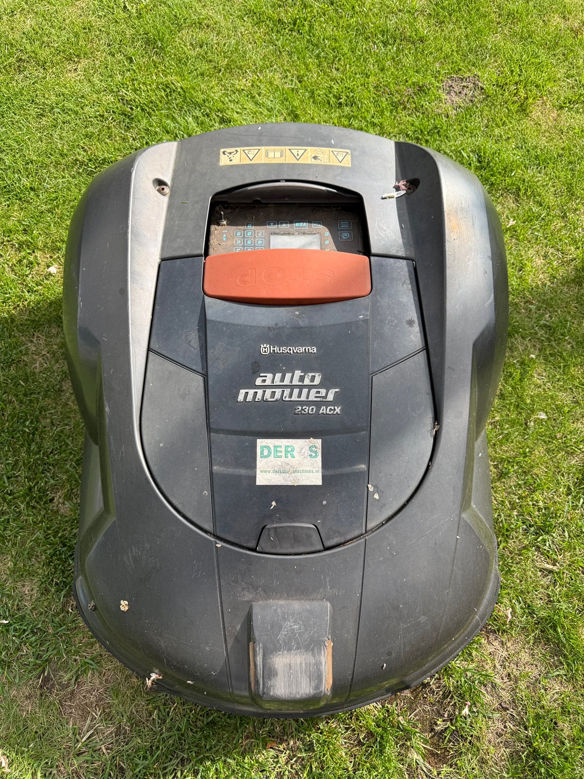 Husqvarna Automower 230 ACX  + 2 laadstations, Tuin en Terras, Ophalen, Zo goed als nieuw, 20 tot 25 cm