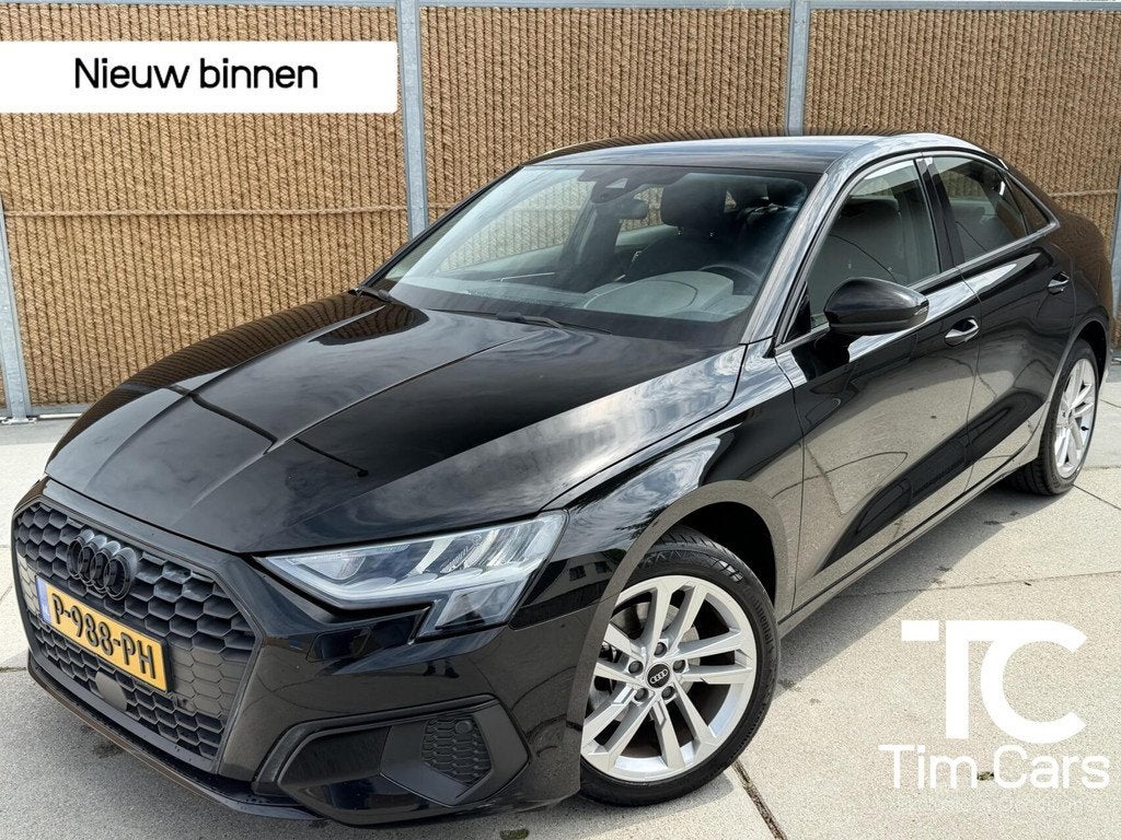 Audi A3 Limousine 30 TFSI Pro Line Zwart optiek | Apple CarP, Auto's, Audi, Bedrijf, Te koop, A3, ABS, Airbags, Airconditioning
