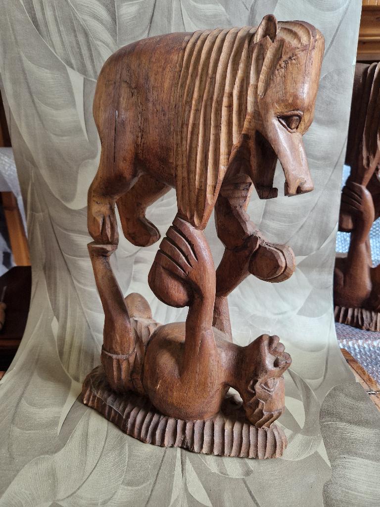 2 handgesneden houten beelden, Antiek en Kunst, Ophalen of Verzenden