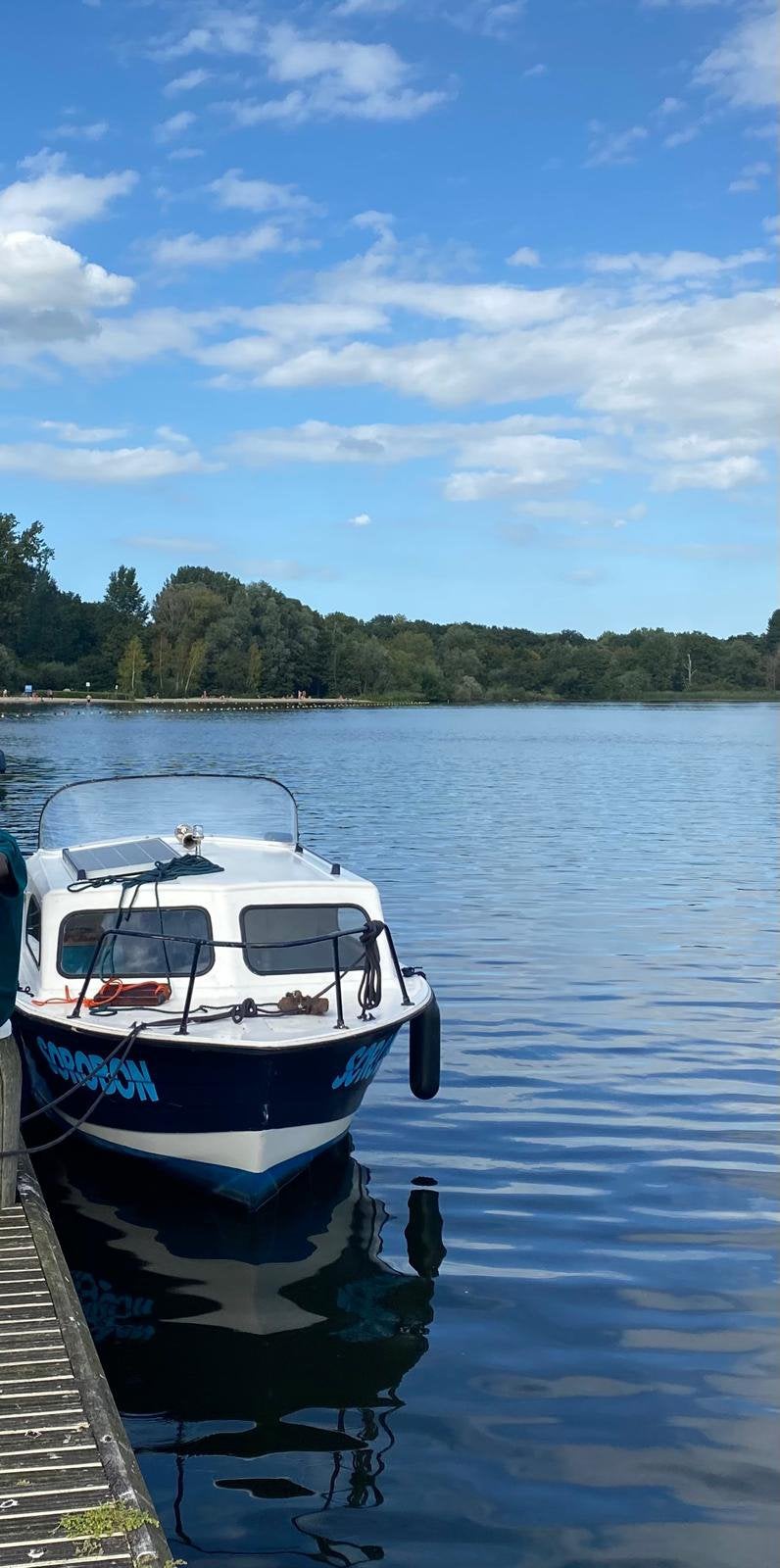 Shetland Kajuitboot met buitenboordmotor 5,50m, Watersport en Boten, Gebruikt, 15 pk, Buitenboordmotor, Polyester