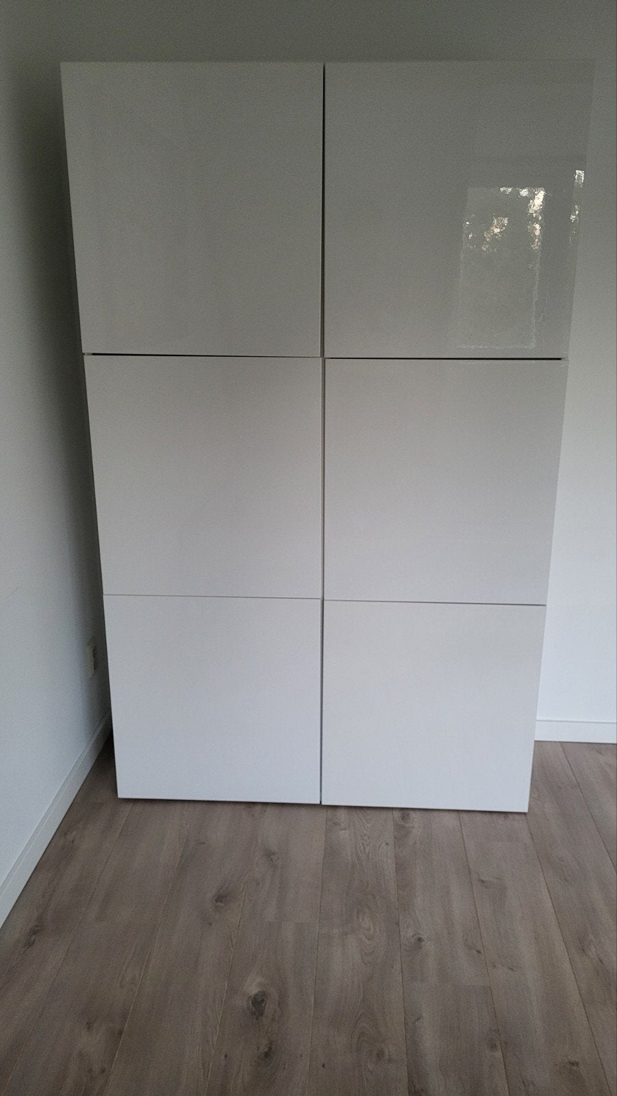 Ikea Besta witte kast met hoogglans deuren, Ophalen, Gebruikt