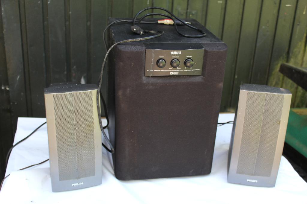 subwoofer Yamaha - YST-SW 40 - Met Philips speakers., Audio, Tv en Foto, Luidsprekers, Gebruikt, Subwoofer, 120 watt of meer, Ophalen