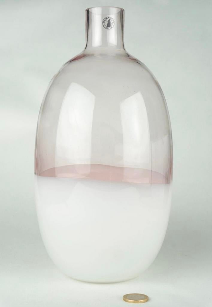 Ikea Formlig vaas glas, roze / wit, Ikea, Ophalen of Verzenden, Zo goed als nieuw, Nvt