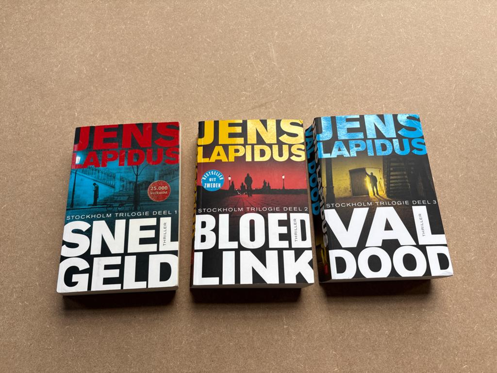 Jens Lapidus Stockholm Trilogie: Snel Geld, Bloedlink, Val D, Ophalen of Verzenden, Zo goed als nieuw, Scandinavië