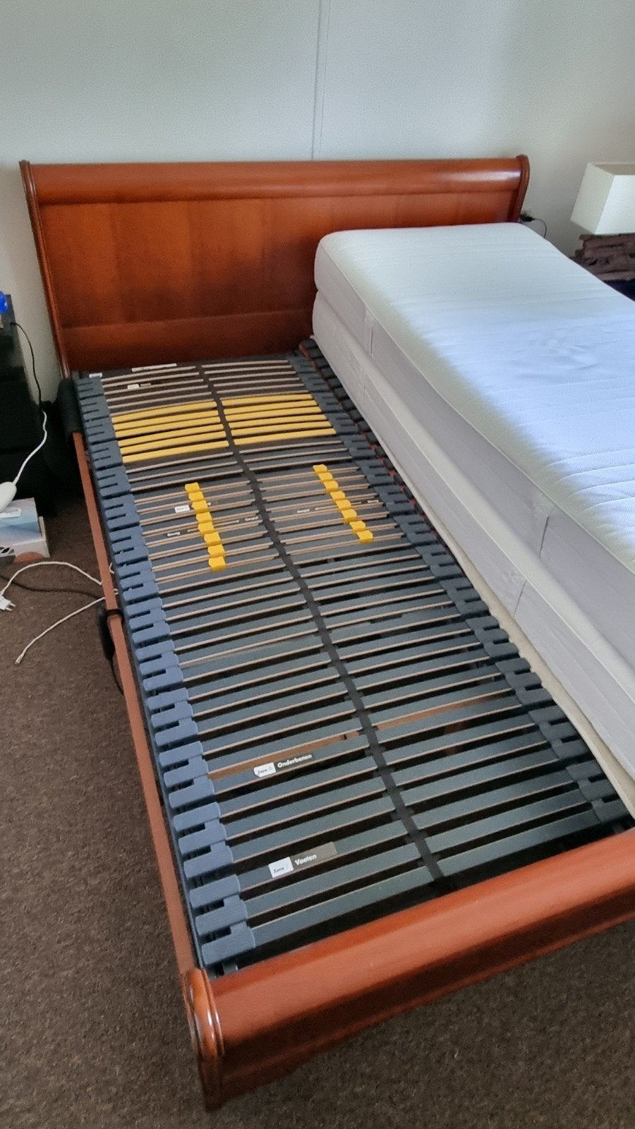 Elektrische lattenbodem Bossflex 600 - 80x200 cm, Verstelbaar, Eenpersoons, Ophalen of Verzenden, Zo goed als nieuw