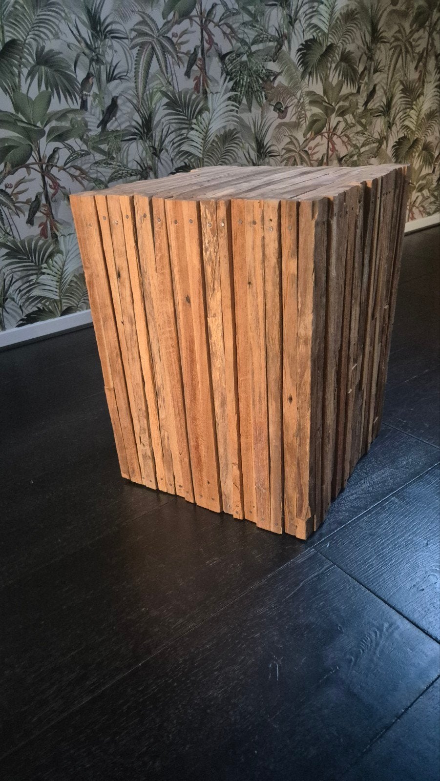 Teakhouten kubus/ bijzettafel/ plantentafel, Ophalen, Zo goed als nieuw