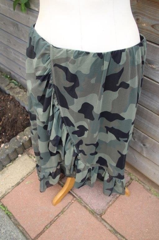 Rok camouflage Zizzi mt M (46/48) Vaste prijs, Kleding | Dames, Zizzi, Maat 46/48 (XL) of groter, Ophalen of Verzenden, Zo goed als nieuw