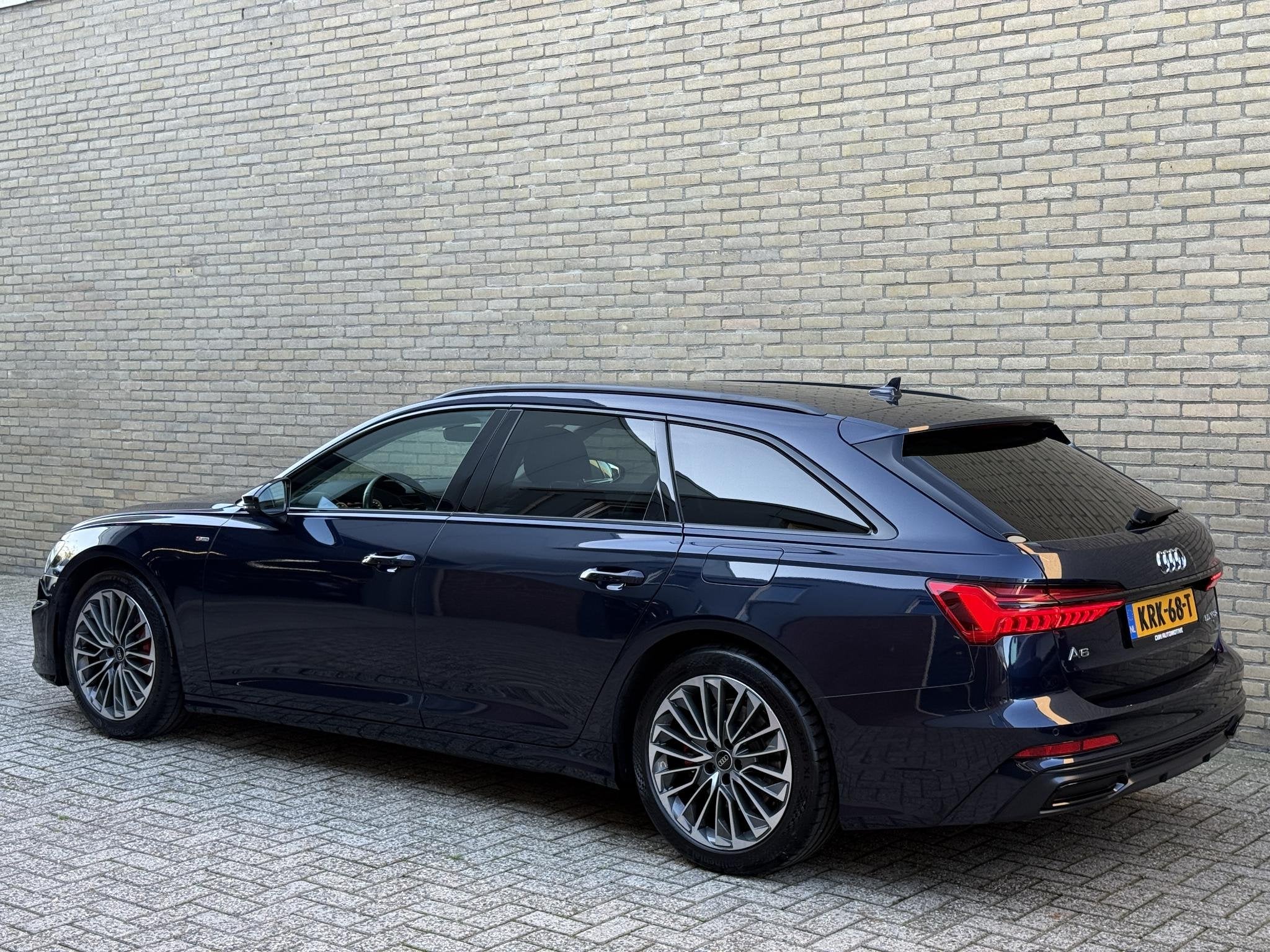 Audi A6 Avant 55 TFSI e Quattro S-edition Competition 367pk, Automaat, Dealer onderhouden, Gebruikt, 4 cilinders