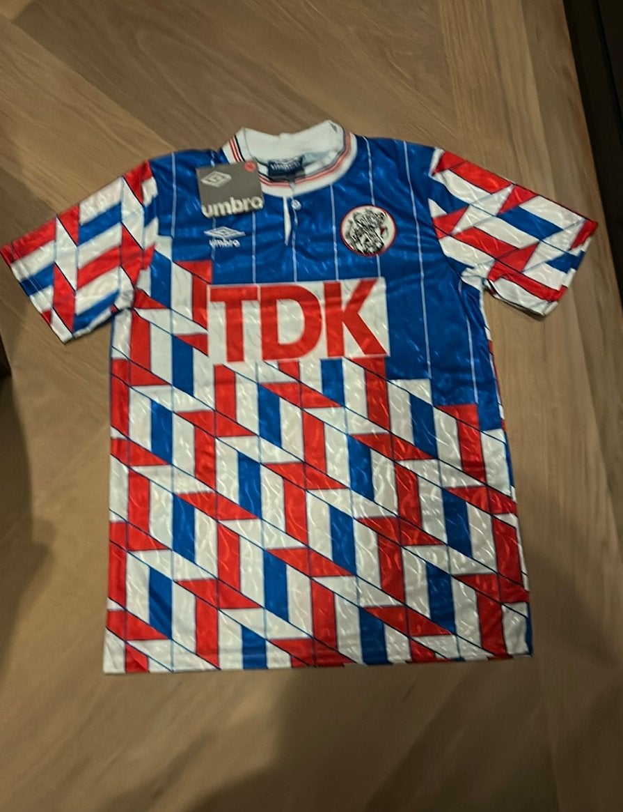 Vintich retro ajax(uit) shirt 89-90 umbro Maatje M., Ophalen of Verzenden, Overige typen
