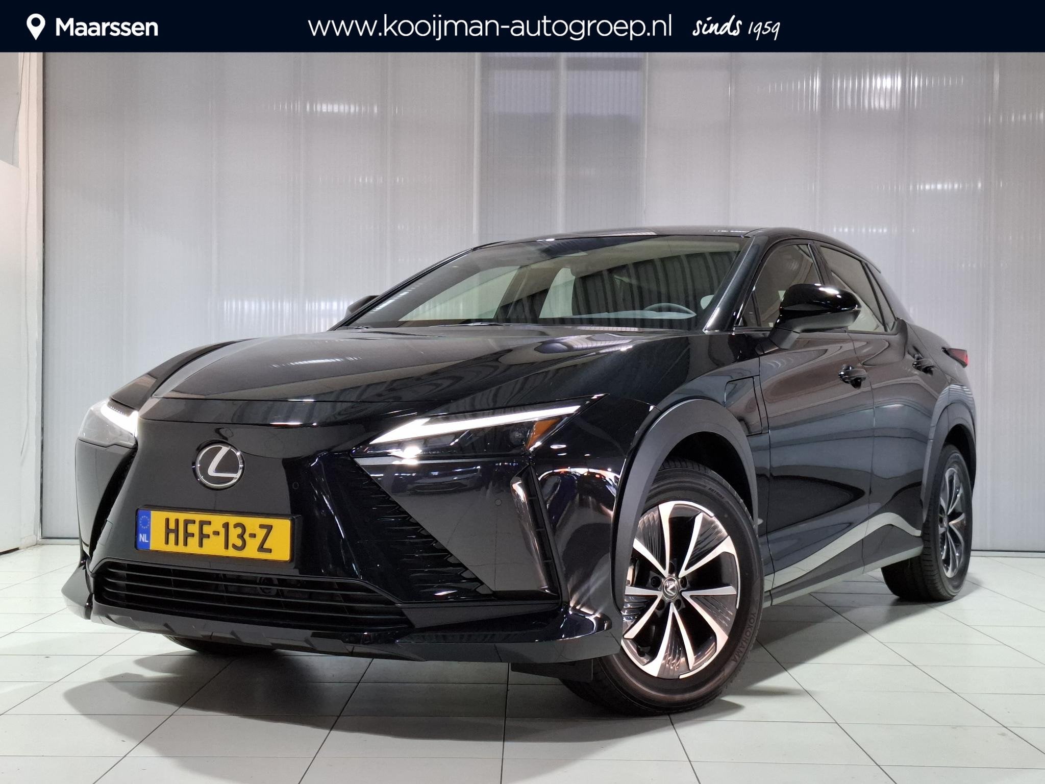 Lexus RZ 450e Comfort Line 71 kWh / 4WD/ NIEUW / 17% bijtell, Auto's, Lexus, Automaat, Dealer onderhouden, Stof, Gebruikt
