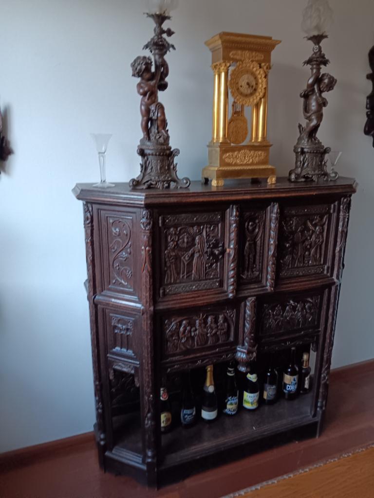 Antieke kast, Ophalen