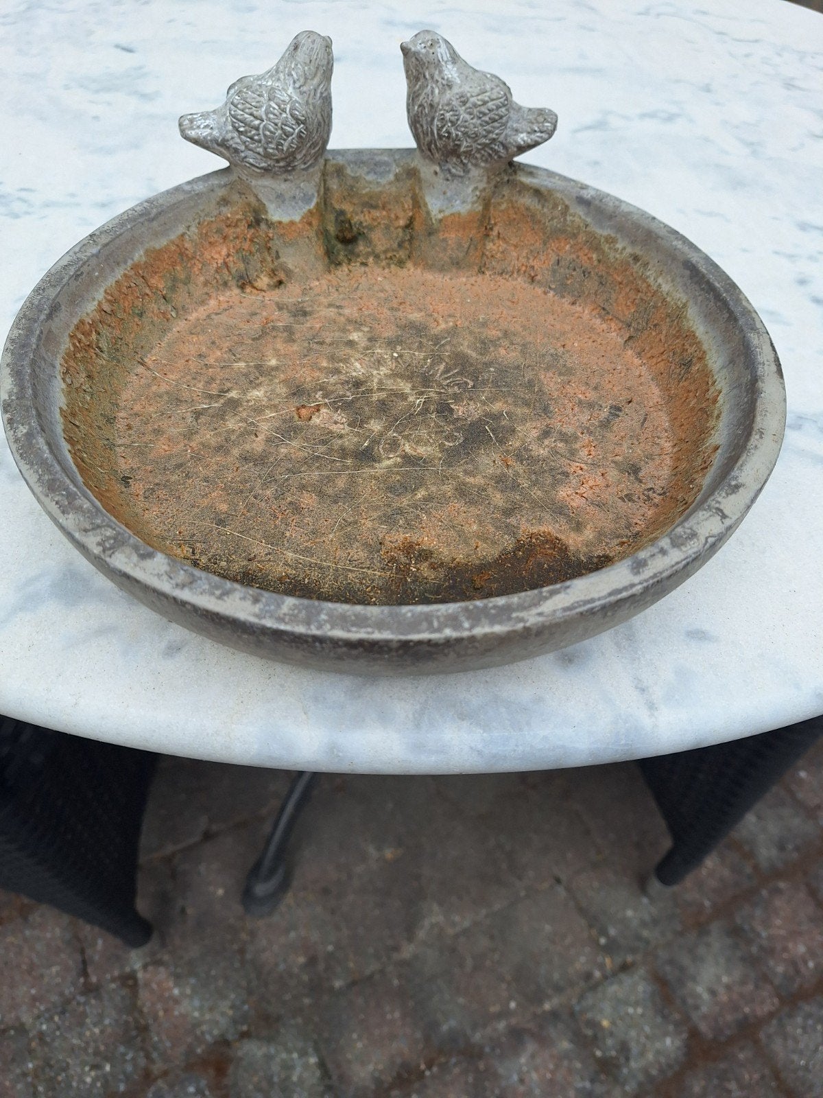 Vogelbadje  met twee vogels - Tuindecoratie, Tuin en Terras, Vogelhuisjes en Vogelbaden, Ophalen of Verzenden, Gebruikt