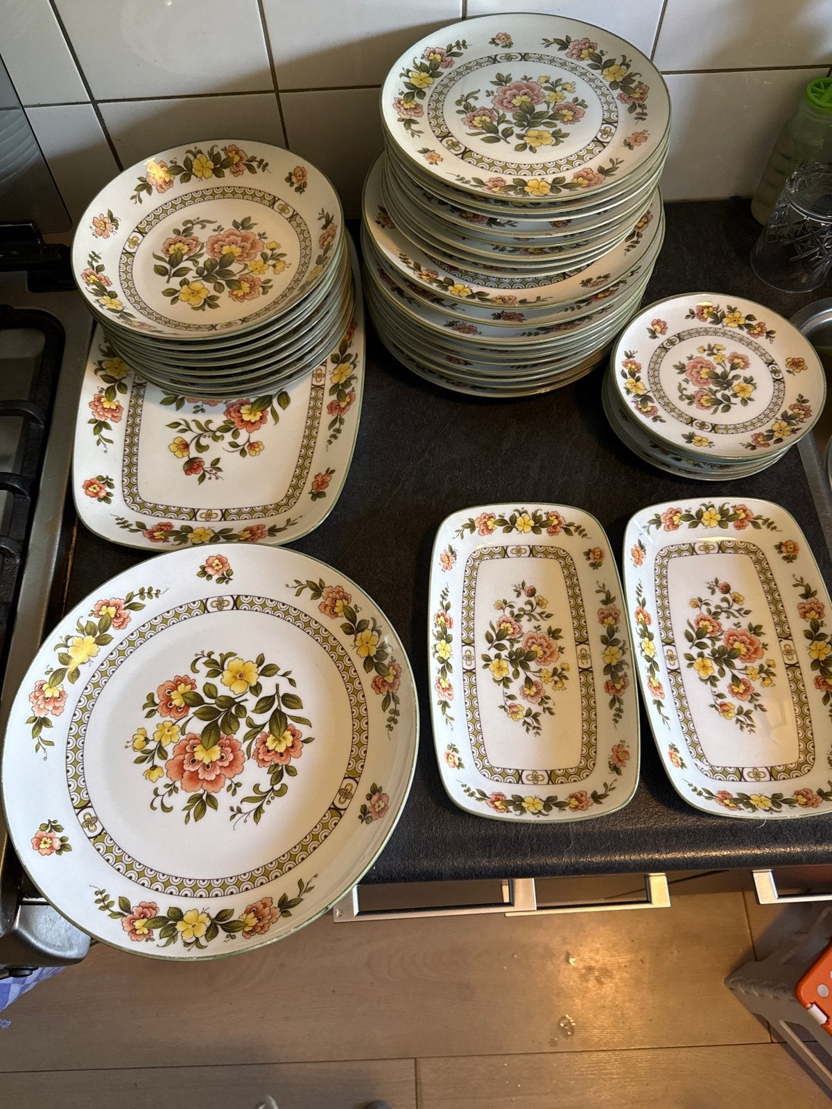 Eschenbach Bavaria Germany Servies - Bloemenmotief, Ophalen, Gebruikt, Bord(en), Overige stijlen