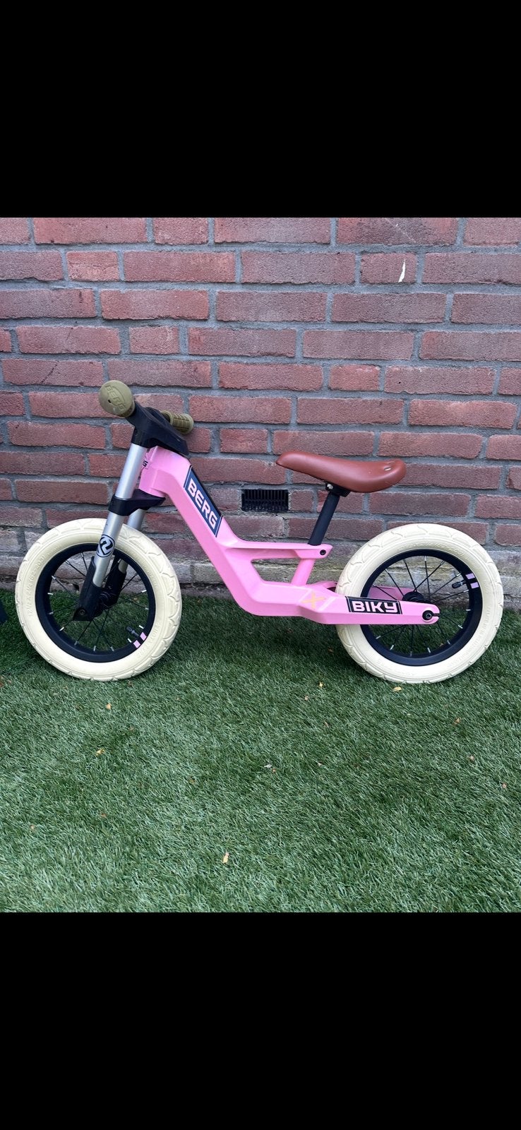 BERG Biky loopfiets roze – zo goed als nieuw, Ophalen, Zo goed als nieuw, Loopfiets